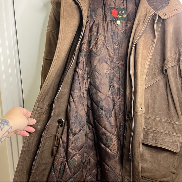 Brown Vintage Oversized Leather Jacket - Picture 6 of 9